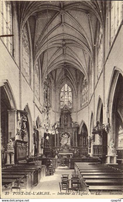 CPA Pont de l Arche Interieur de l Eglise