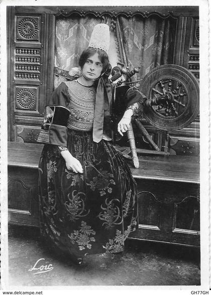 CPA COSTUME DE PONT L'ABBE
