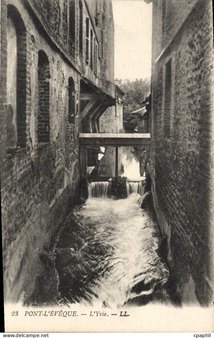 CPA pont L'Eveque LYvie