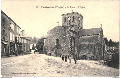 CPA Carte Postale France Pouzauges  La Place et l'église VM92948ok