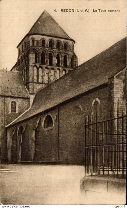 CPA Redon La Tour romane