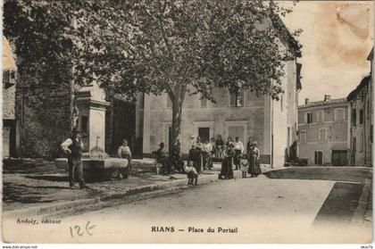 CPA RIANS Place du Portail (1113033)