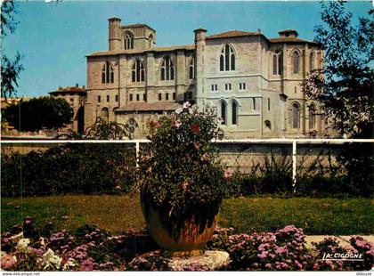 Carte Postale - 26 - Romans sur Isere - Collégiale Saint Barnard - Fleurs - CPM - Voir Scans Recto-Verso - Poscard - Car