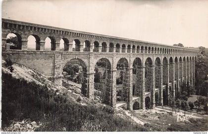 13 ROQUEFAVOUR AQUEDUC DE ROQUEFAVOUR