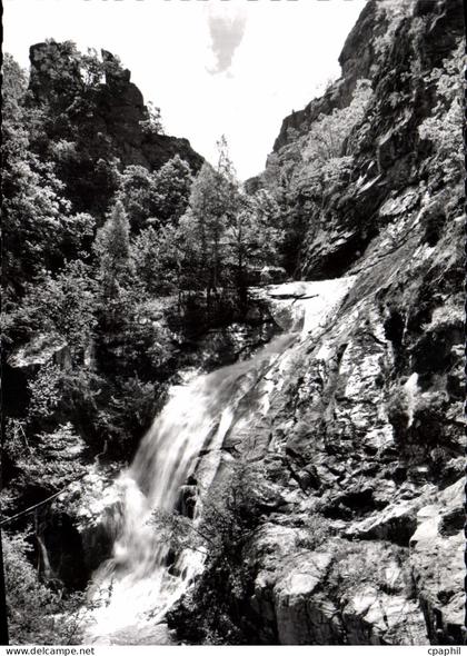 CPM Le Roussillon L'Abbaye de Saint Martin du Canigou La Cascade