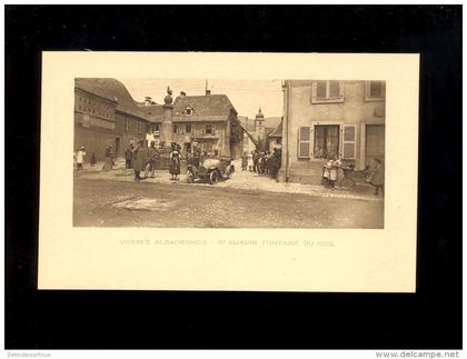 SAINT ST AMARIN Haut Rhin 68 Vosges alsaciennes  : la Fontaine du Coq / très vieille automobile
