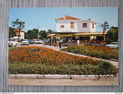 Cpa Saint Aygulf (83) centre ville - le tabac