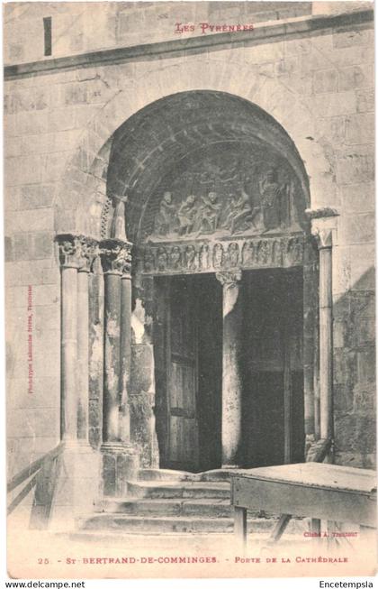 CPA Carte postale France Saint-Bertrand-de-Comminges  Porte de la Cathédrale  VM80028