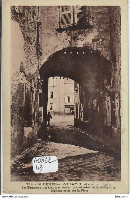 SAINT-DIDIER-EN-VELAY- LE PASSAGE DU CENTRE