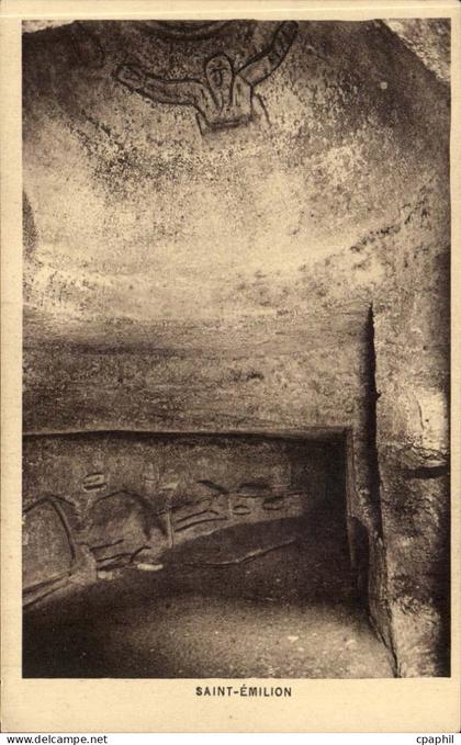 Saint EMilion CPA Les oubliettes dans les catacombes
