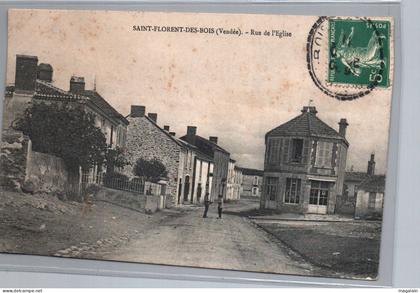 St Florent des Bois : rue de l'église