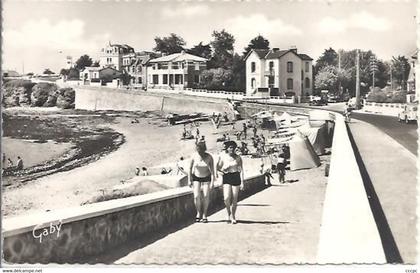 CPSM Saint-Gilles-Croix-de-Vie Plage de la Pelle à Porteau