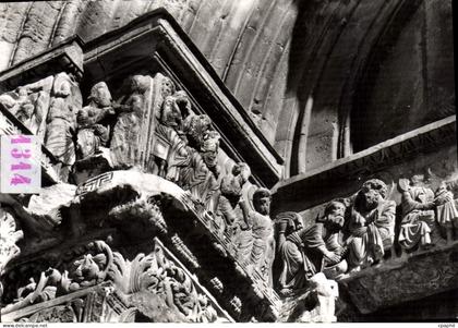 CPM Saint Gilles Eglise Abbatiale lavement des pieds