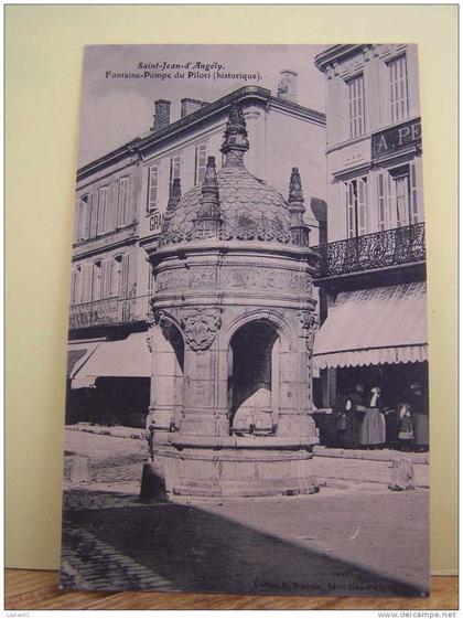 SAINT-JEAN-D´ANGELY (CHARENTE MARITIMES) LES FONTAINES. FONTAINE-POMPE DU PILORI.