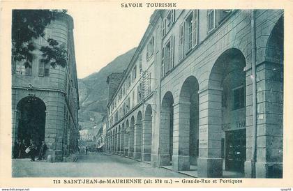 CPA Saint Jean de Maurienne grande rue et portiques