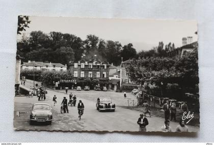 Cpsm, Saint Jean Pied de Port, place du marché, Pyrénées Atlantiques 64