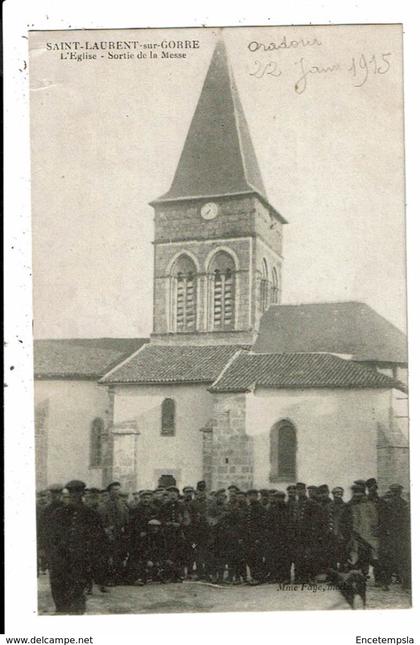 CPA-Carte Postale -France- Saint Laurent sur Gorre L'église à la sortie de la messe  en 1915 VM8036