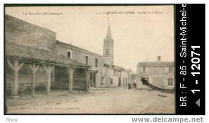 85 Saint-Michel-en-l'Herm - 2?3 - St-MICHEL-EN-L'HERM - La Place de la Mairie - la vendee pit /  D85D  K85128K  C85255C