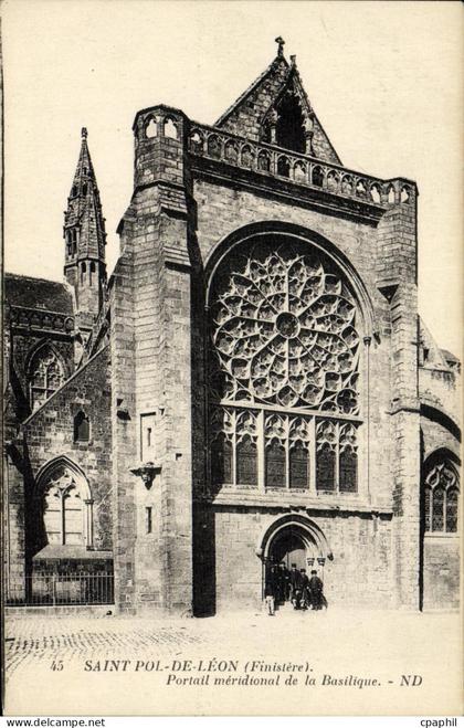 CPA Saint Pol de Leon Portail meridional de la Basilique
