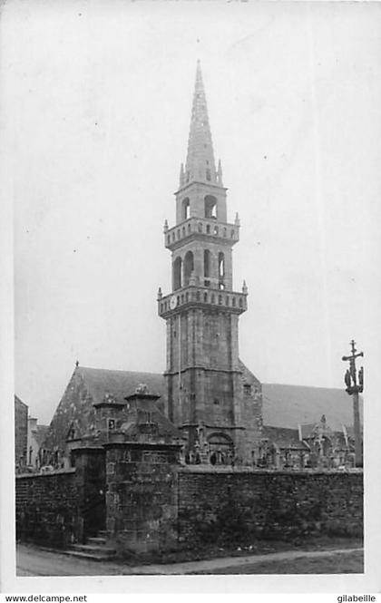 29 - SAINT VOUGAY - l'église et le cimetiere