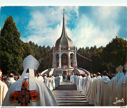 56 - Sainte Anne d'Auray - CPM - Voir Scans Recto-Verso