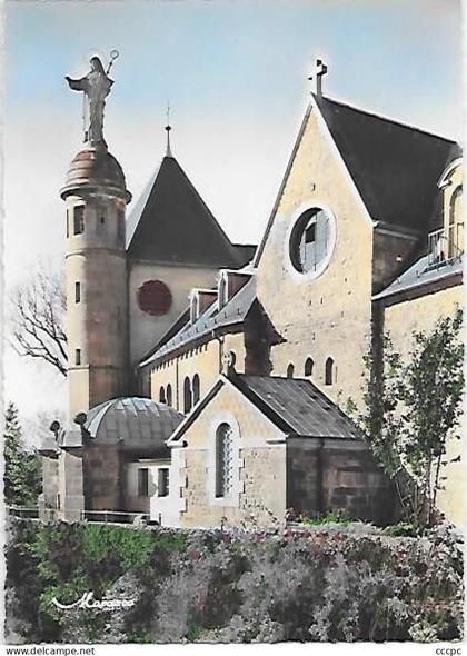 CPSM Mont Sainte-Odile - Partie du Couvent et statue de la Sainte