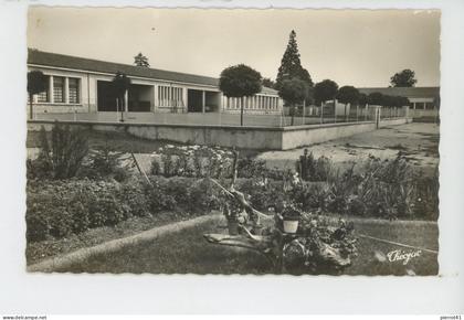 SAUZE VAUSSAIS -  Groupe Scolaire