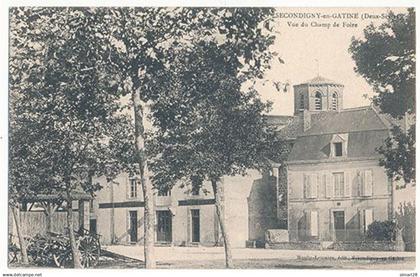 SECONDIGNY EN GATINE - VUE DU CHAMP DE FOIRE