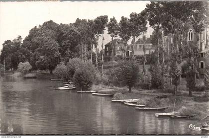 26-963 : SEICHES-SUR-LE-LOIR