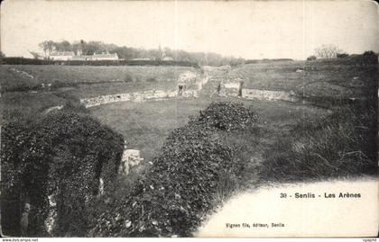 CPA Senlis Les Arenes