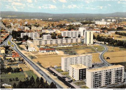 B83100 vue panoramique aerienne bourgoin jallieu isere  france