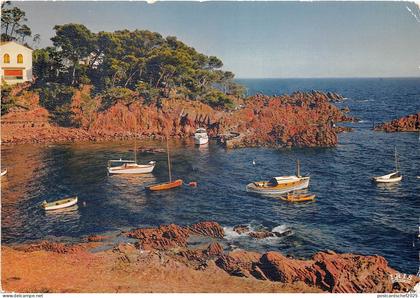 BR15282 ship bateaux Saint Raphael Parc Santa Lucia Calanque   france