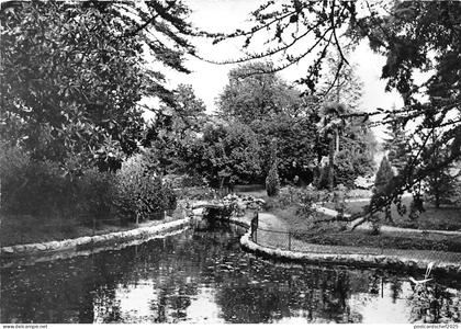 BR29013 Le parc municipal Chateauneuf sur Charente l france