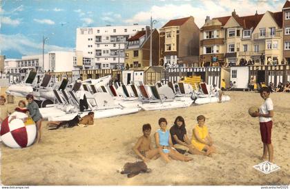 BR38781 Bray Dunes plage la plage france