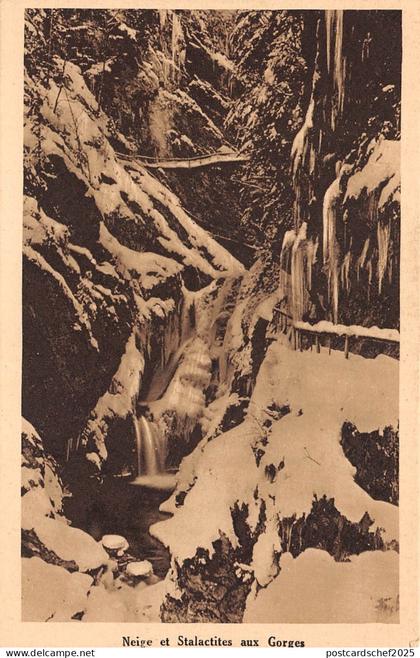BR7512 Neige et Stalactites aux Gorges Gorges de la Diosaz  france