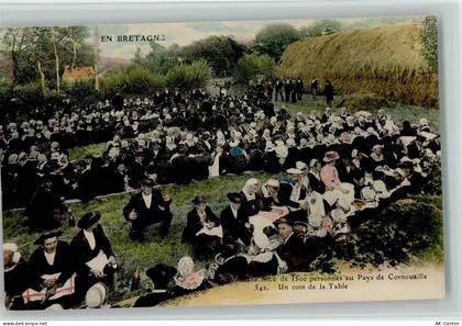 En Bretagen - Fete with 1500 personnes au Pays de Cornouaille - Erntedan... - 10559604
