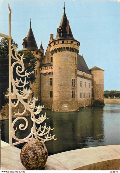 CPM Sully sur Loire (Loiret) Le Chateau