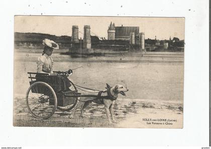 SULLY SUR LOIRE (LOIRET) LES VOITURES A CHIEN (JEUNE FEMME AU CHAPEAU BEAU PLAN)1919