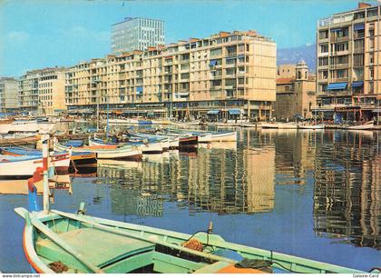 83 TOULON QUAI SATIGNY ET L HOTEL DE VILLE