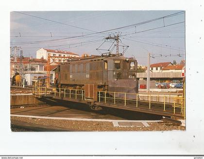 AU DEPOT DE TOULOUSE LA BB 4119 EN 10 1984 ASSURE AVEC LA 4123 LE DENEIGEMENT DE LA LIGNE ENTRE FOIX ET LA TOUR DE CAROL