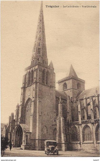 Tréguier - La Cathédrale - Vue Générale
