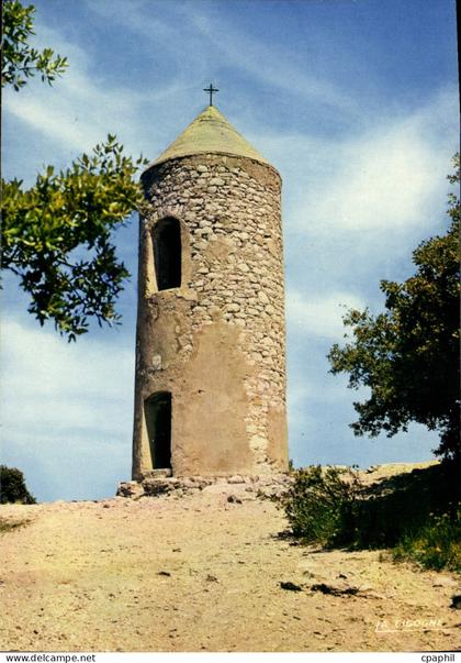 CPSM Trets L'Oratoire Saint Jean Du Puits