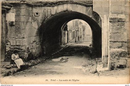 CPA TRIEL-sur-SEINE La Voute de l'Eglise (1385095)