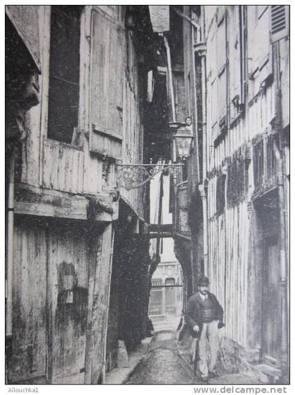 1911 CPA >Troyes (prononcer [tÊwa]) (Aube) Champagne-Ardenne —> LA RUE DES CHATS : collection T. G