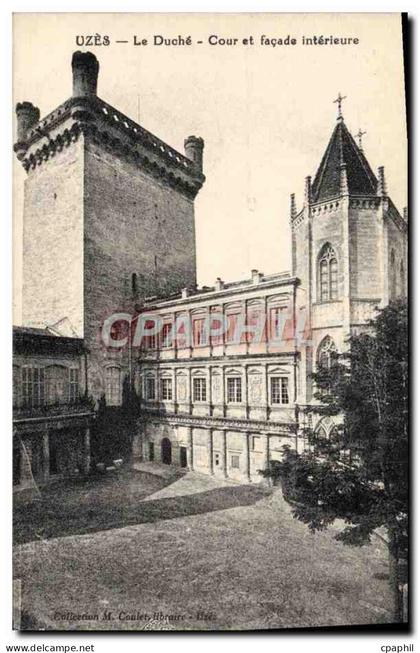 CPA Uzes Le Duche Cour Et Facade Interieure