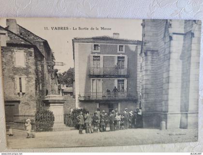 vabres , sortie de messe