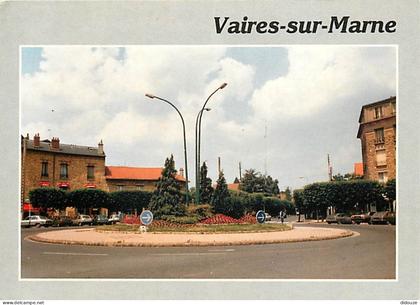 Carte Postale - 77 - Vaires sur Marne - Rond-point de la République - Automobiles - Fleurs - Flamme Postale de Vaires su