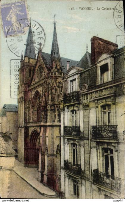 CPA Vannes La Cathedrale