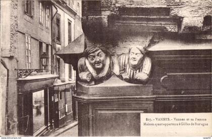 CPA Vannes Vannes et sa Femme Maison ayant appartenu a Gilles de Breragne