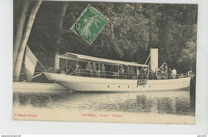 VAURÉAL - Yacht " L'ALMÉE "